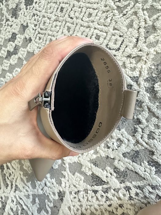 Продам аболютно новые кожаные ботильоны