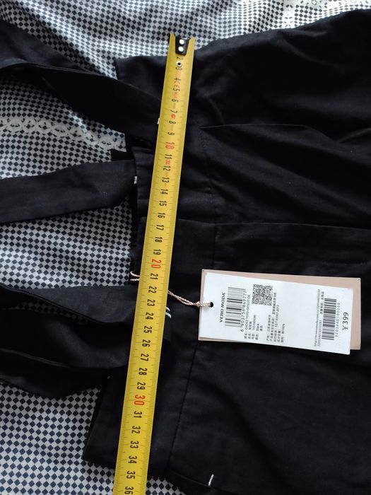 Pantaloni cu talie înaltă și bretele