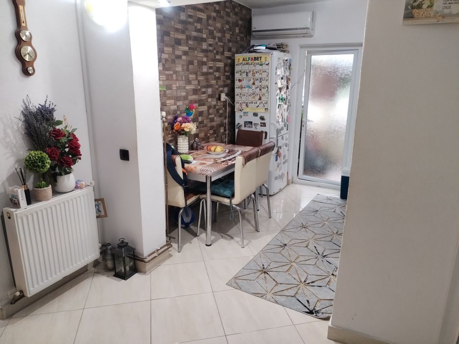 Vând apartament 2 camere