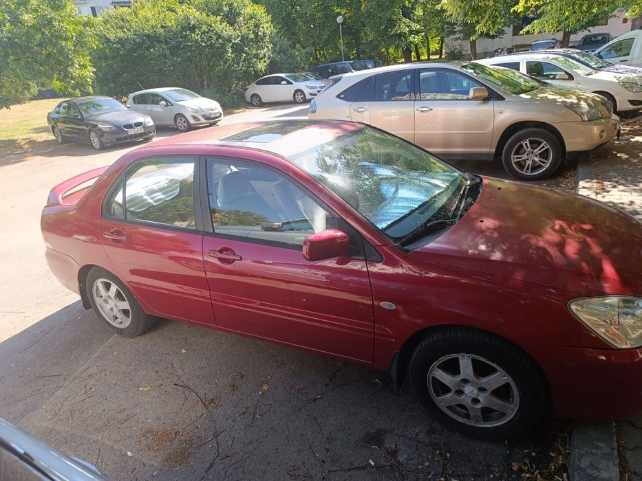 Продавам  Митсубиши Лансер