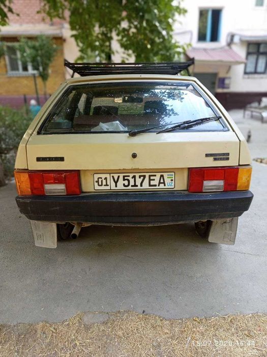 автомобиль ваз 2108