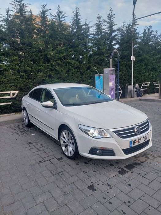 Vând Volkswagen Passat CC