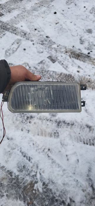 Левая противотуманная фара ауди с4