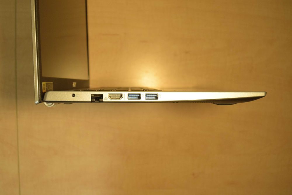 Acer Aspire 3 – Laptop fiabil și rapid pentru școală și muncă