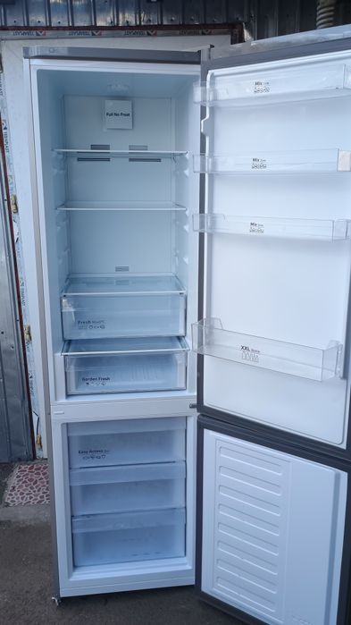 Frigider Arctic. Asigur Transport București și Ilfov