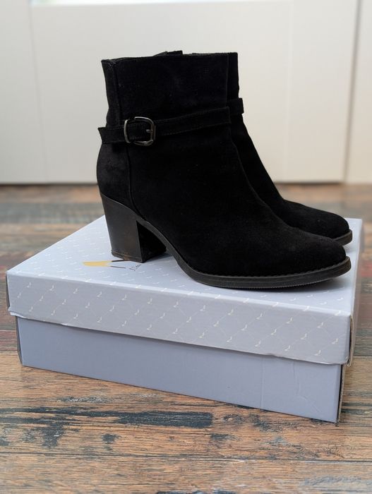 Botine piele intoarsa, marime 39