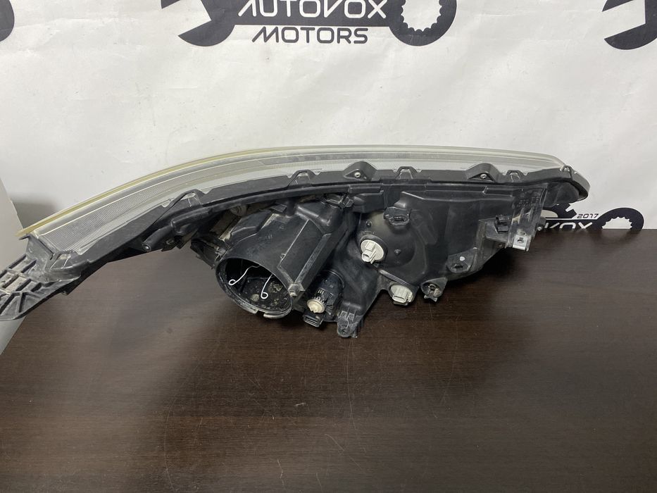 Far stanga xenon si led Honda CR V an 2013-2017