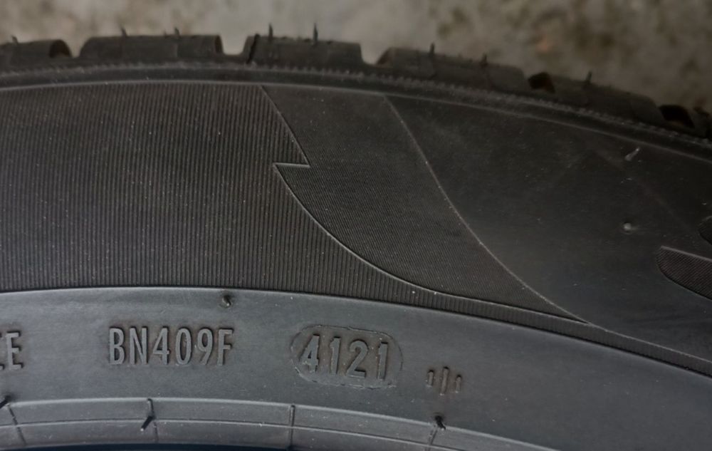 Оригинални джанти спорт пакет с гуми зимни 21 цола за Mercedes GLE AMG