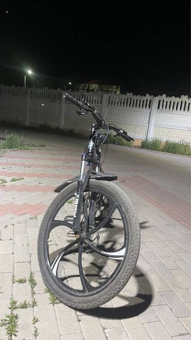 Велосипед бмв с титановыми дисками