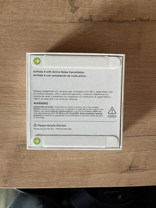 AirPods 4 с шумоподавлением