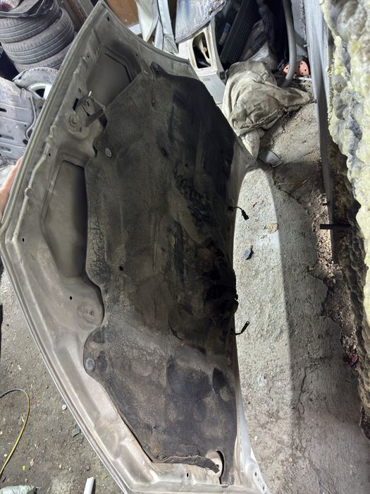 Продам капот Ford Focus 1