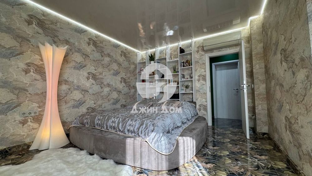 Продава се Многостаен апартамент в Бургас, Сарафово - 1000 кв.м за 918 €/кв.м - Снимка #5