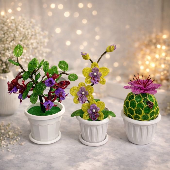 Цветы из бисера Ручная работа