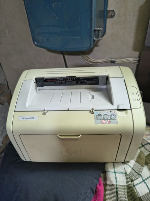 Продам принтер hp 1018