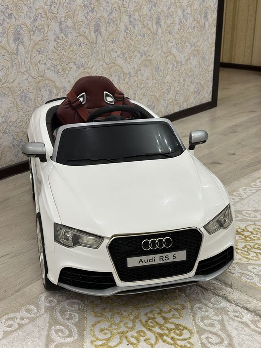 Машина детская кабриолет