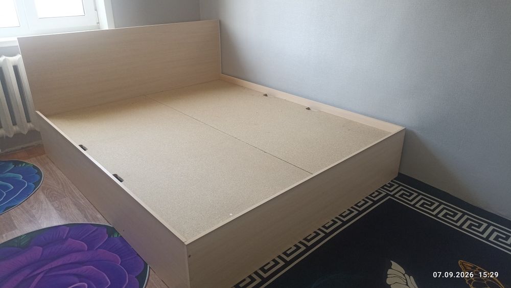 Продам кровать двухспальная