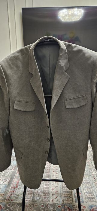 Пиджаки мужские новые