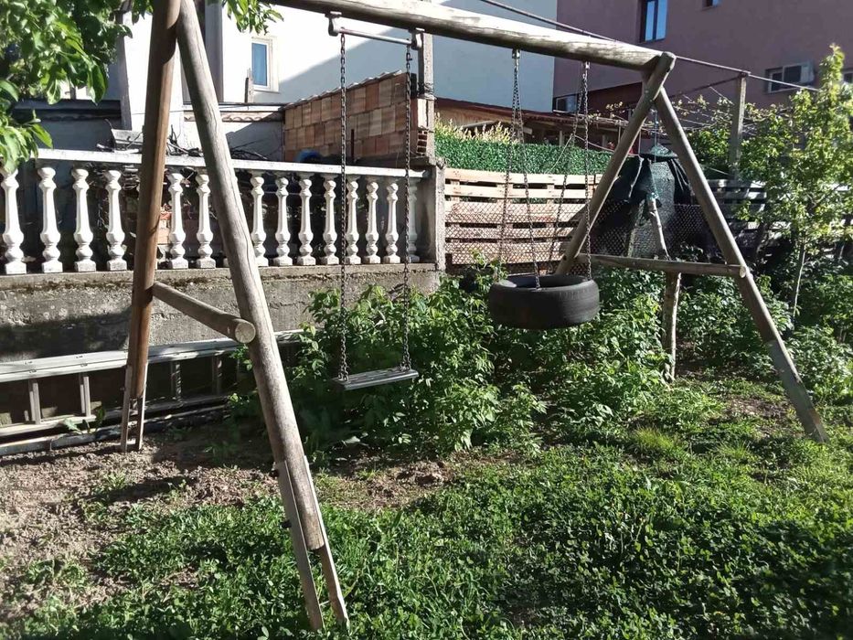 Детска люлка   .