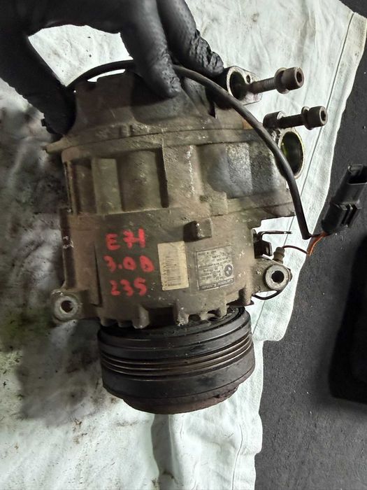 Compresor ac clima aer conditionat BMW X5 X6 E70 E71 cod 9185146 M57