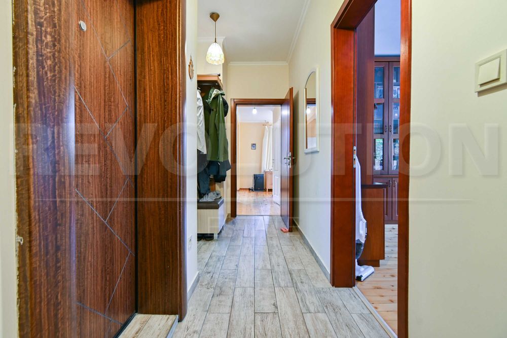 Продава се Тристаен апартамент в София, Изток - 149 кв.м за 1643 €/кв.м - Снимка #19