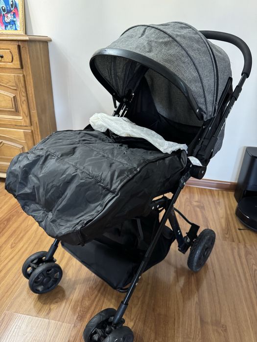 Коляска прогулочная