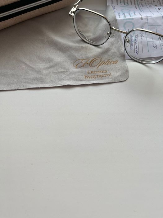 Продам очки для зрения 8000 тг