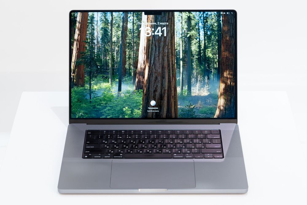 ПРОДАМ MacBook Pro 16” M1 Pro (16GB / 512GB SSD)