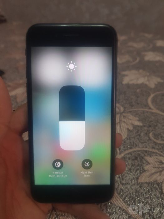 Iphone 8 sotiladi
