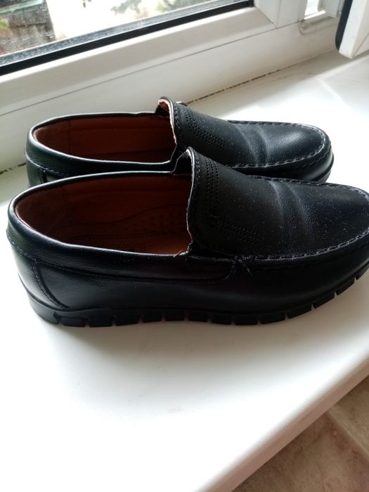 Туфли на мальчика новые 27 размер