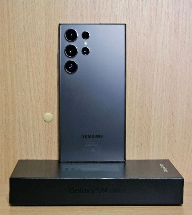 Samsung S24 Ultra ca nou garanție 21 luni