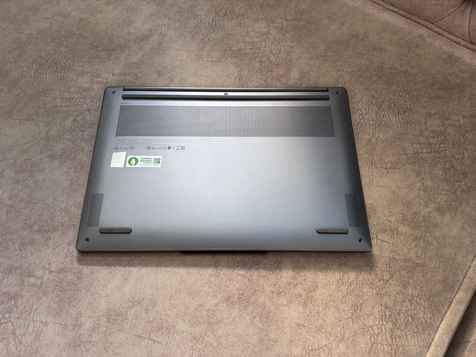 Lenovo Yoga Slim 7 15ILL9 / Core Ultra 7 / 16GB / 1TB SSD / 2.8K