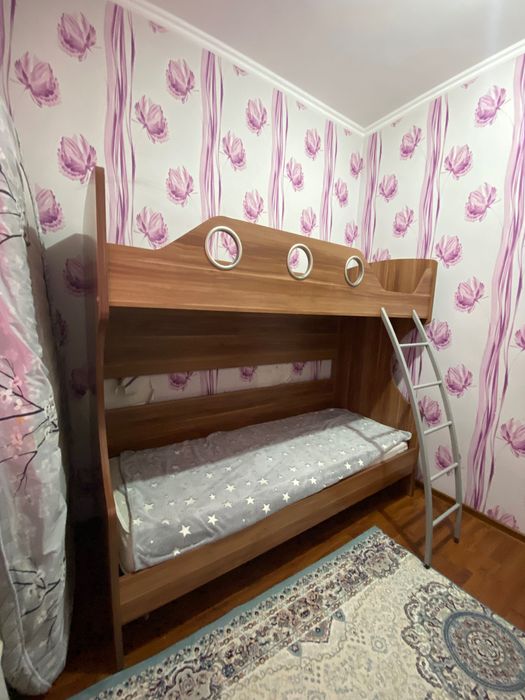 Двухъярусная кровать