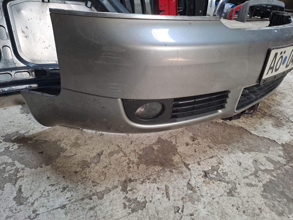 Бампер передний AUDI A6 C5 2003 года