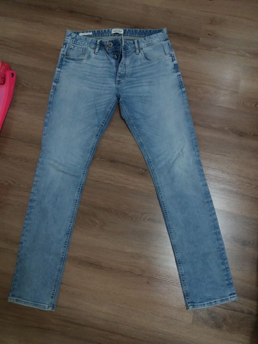 Фирменные джинсы  Jack & Jones