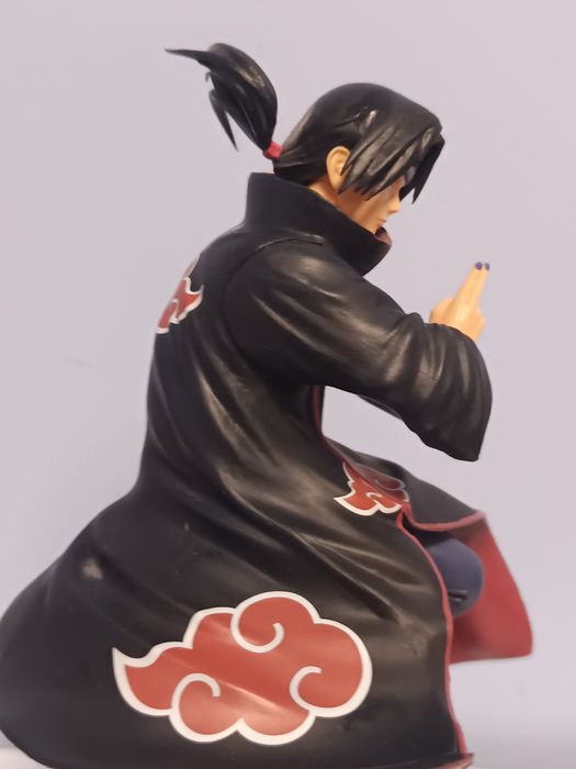 Голяма фигурка на itachi