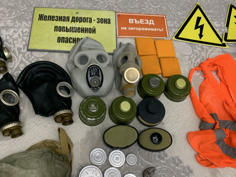 Противогазы новые хорошое состояние