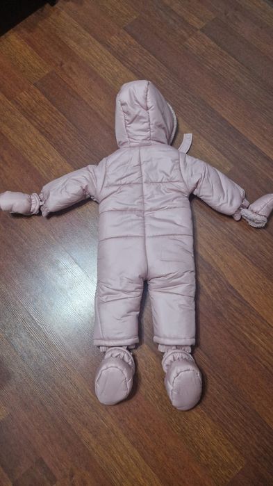 Продам детский зимний комбинезон