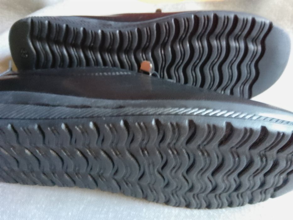 Продам новые туфли 38 р