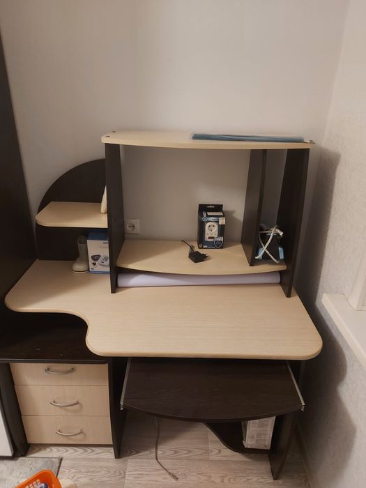 Компьютерный стол