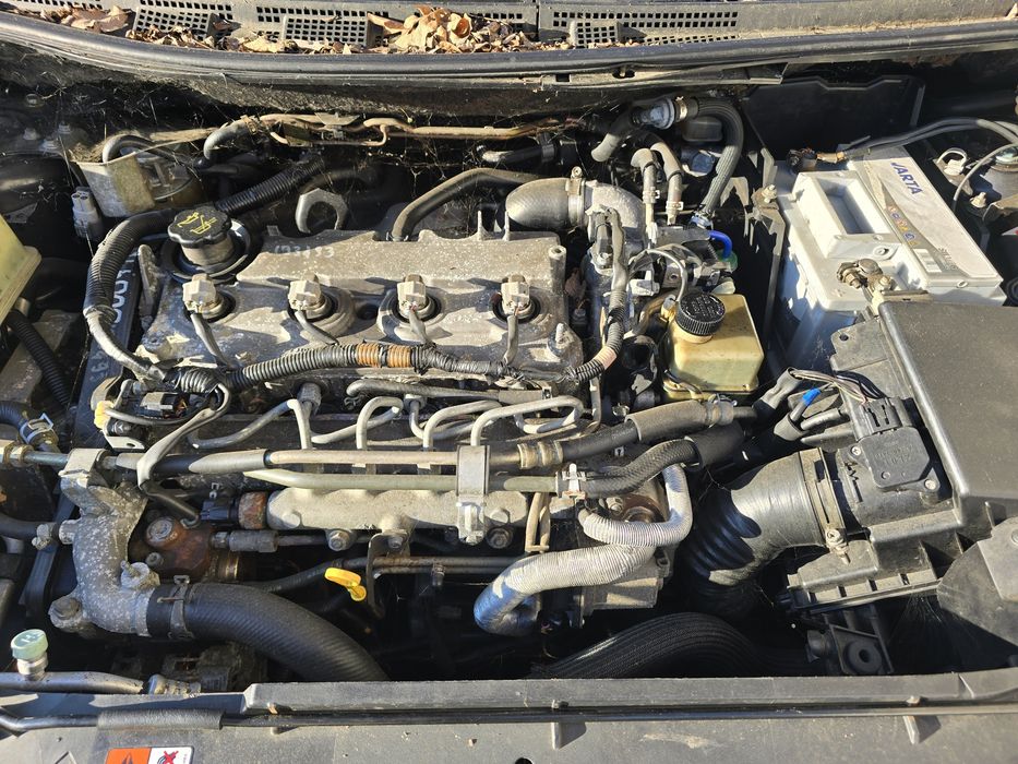 Dezmembrez Mazda 5 2.0d RF 81KW an 2007 euro 4