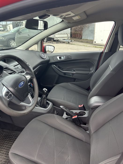 Ford fiesta impecabil