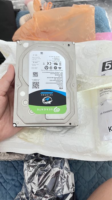 Жесткий диск.4ТБ Новый