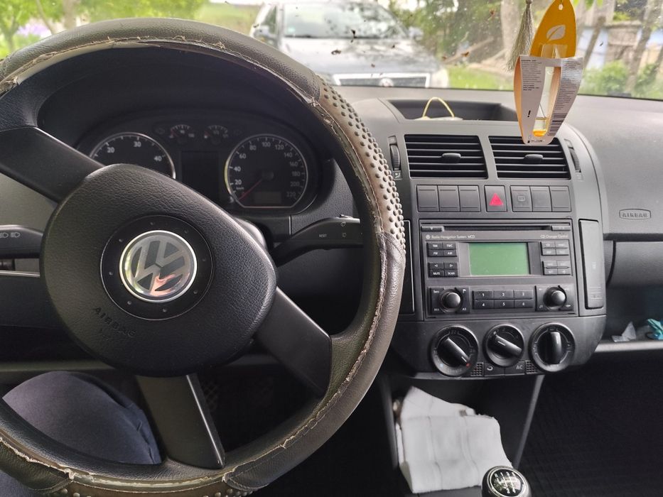 VOLKSWAGEN Polo 2004 — imagine 3