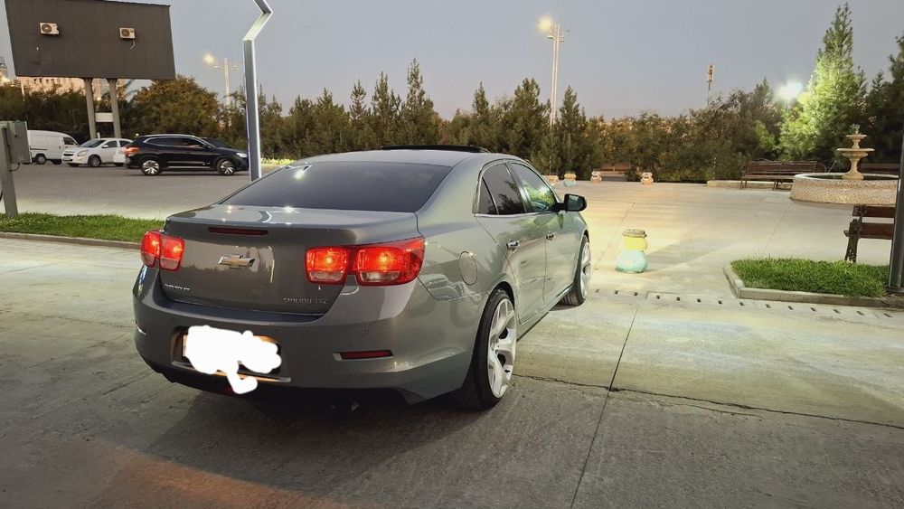 BMW  X6 R20 diska sotiladi.
Malibu 1 va Malibu  2 ga togri keladi ori