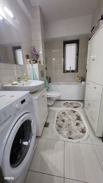 Bloc Nou - Bucatarie Separata + 3 Camere decomandate