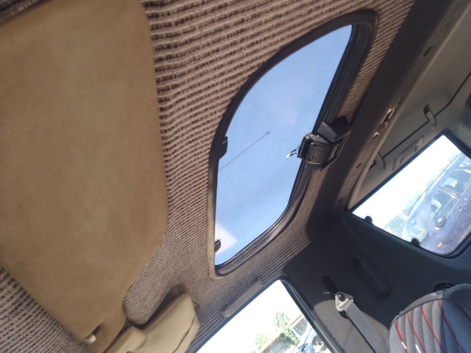 Dezmembrez Opel frontera Sport  2 l Benzină