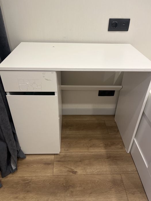 Продам стол письменный