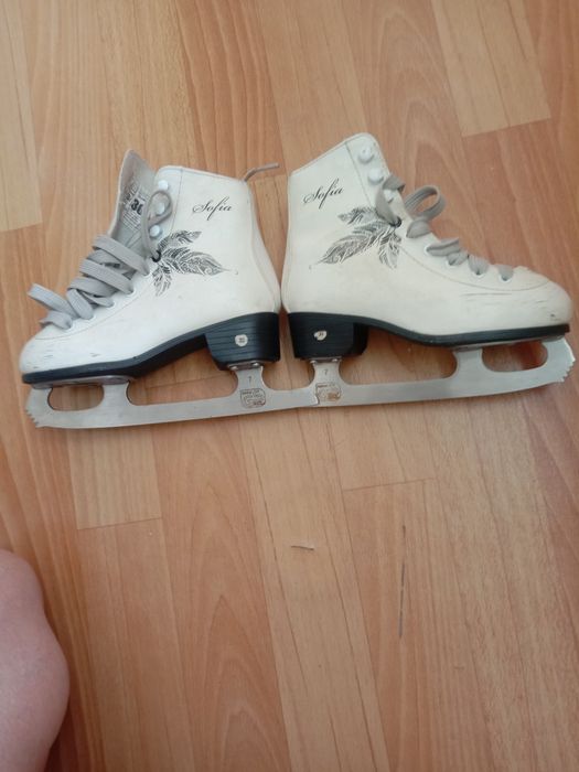 Коньки фигурные в хорошем состоянии