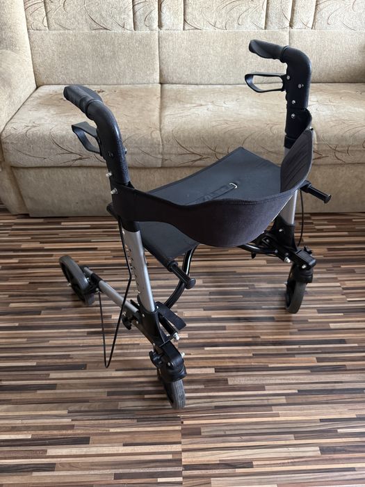 Cadru deplasare cu sezut din aluminiu