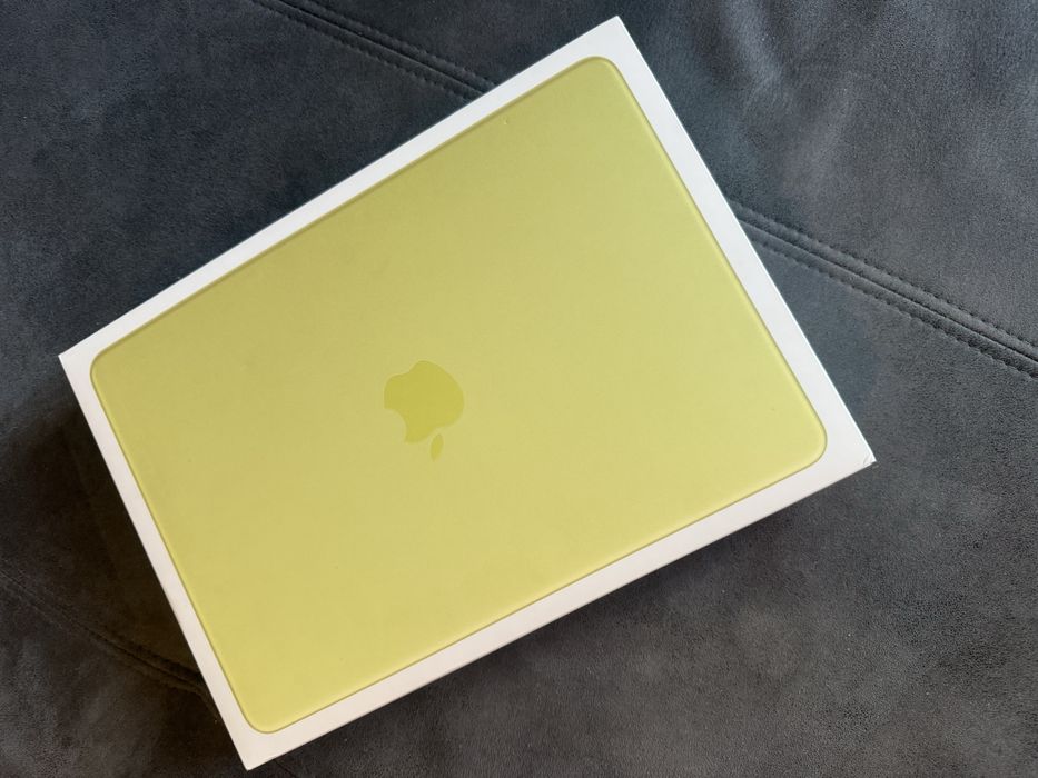 Apple 13-inch MacBook Neo 512GB Citrus
